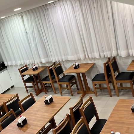 Hotel Quintino - Metro Se -Localizado No Coracao De Sao Paulo Proximo Ao Bras E 25 De Marco Com Estacionamento No Local Gratis ภายนอก รูปภาพ Interior of a small Japanese restaurant