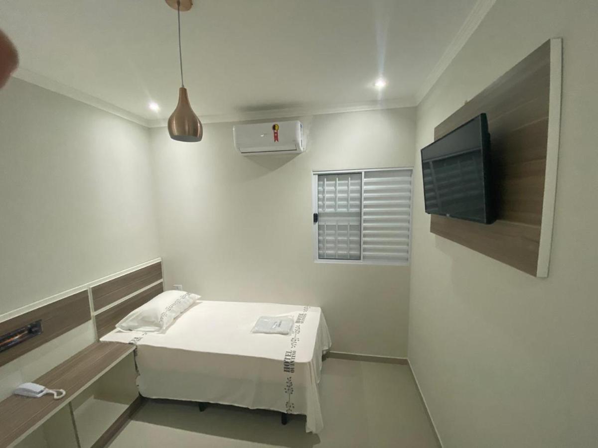 Hotel Quintino - Metro Se -Localizado No Coracao De Sao Paulo Proximo Ao Bras E 25 De Marco Com Estacionamento No Local Gratis ภายนอก รูปภาพ