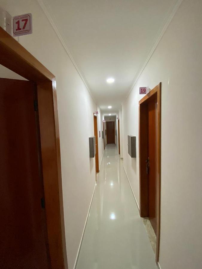 Hotel Quintino - Metro Se -Localizado No Coracao De Sao Paulo Proximo Ao Bras E 25 De Marco Com Estacionamento No Local Gratis ภายนอก รูปภาพ A corridor in a hotel