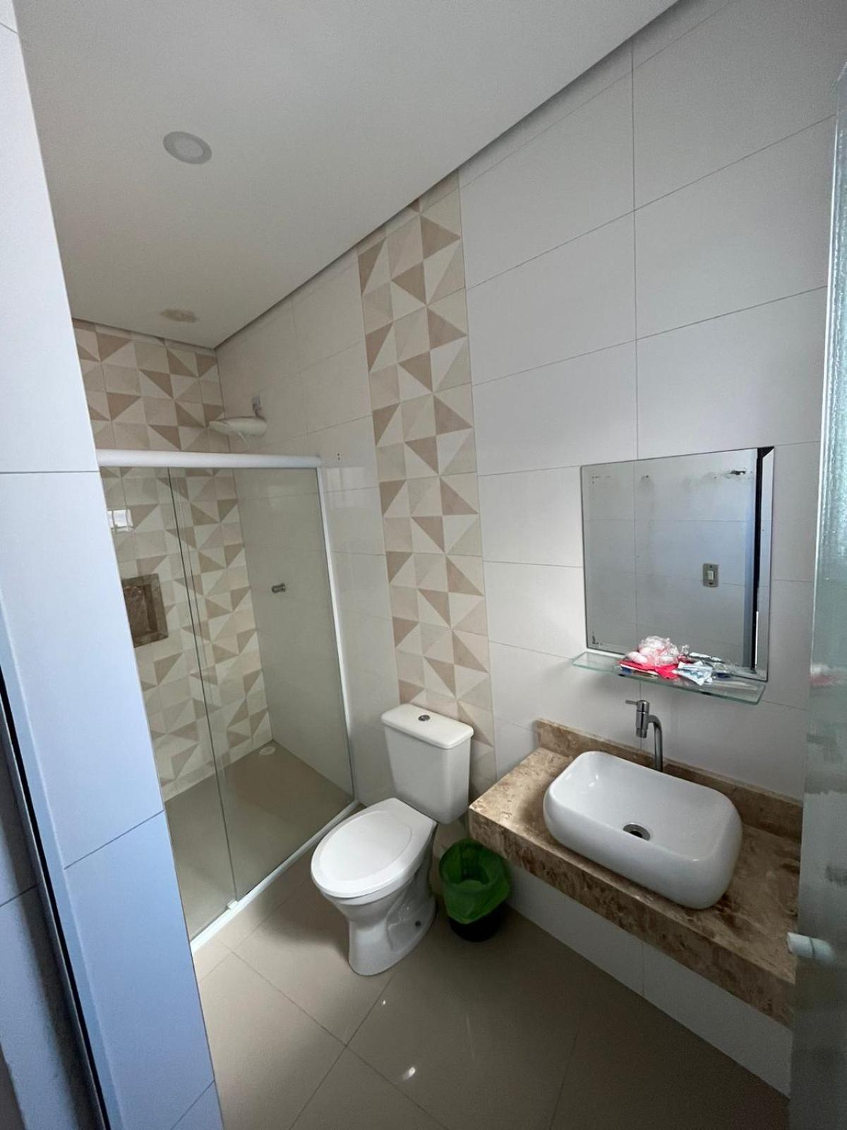Hotel Quintino - Metro Se -Localizado No Coracao De Sao Paulo Proximo Ao Bras E 25 De Marco Com Estacionamento No Local Gratis ภายนอก รูปภาพ Bathroom with shower enclosure