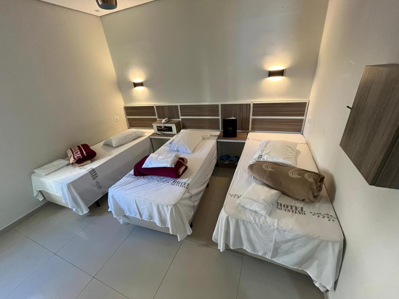 Hotel Quintino - Metro Se -Localizado No Coracao De Sao Paulo Proximo Ao Bras E 25 De Marco Com Estacionamento No Local Gratis ภายนอก รูปภาพ A room at the hotel